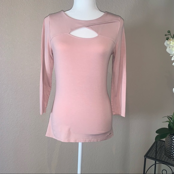 Vince Camuto Tops - VINCE CAMUTO blouse size S